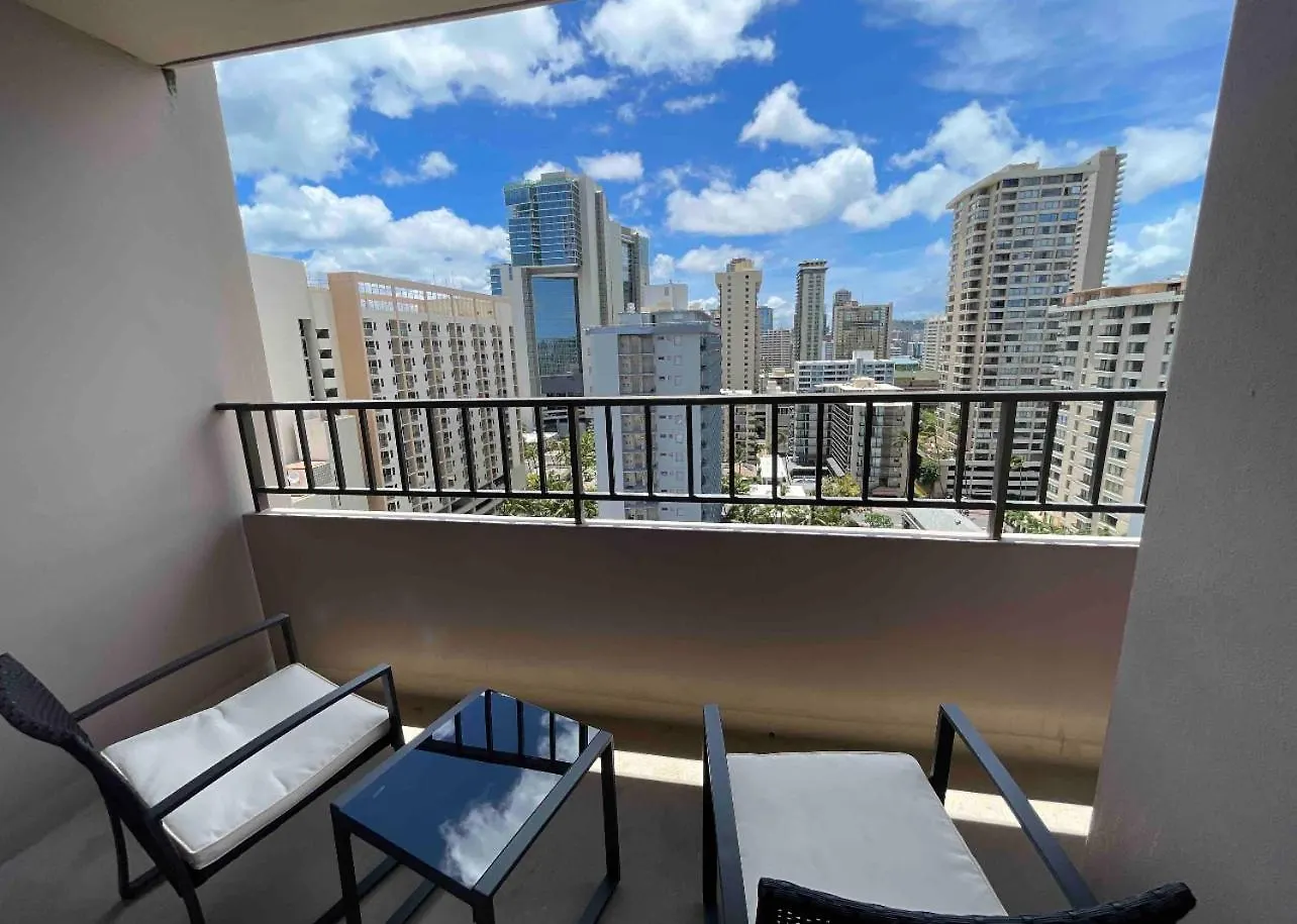 Heart Of Waikiki W/ Kitchen - Free Parking - City View - Unit 1714 Honolulu
